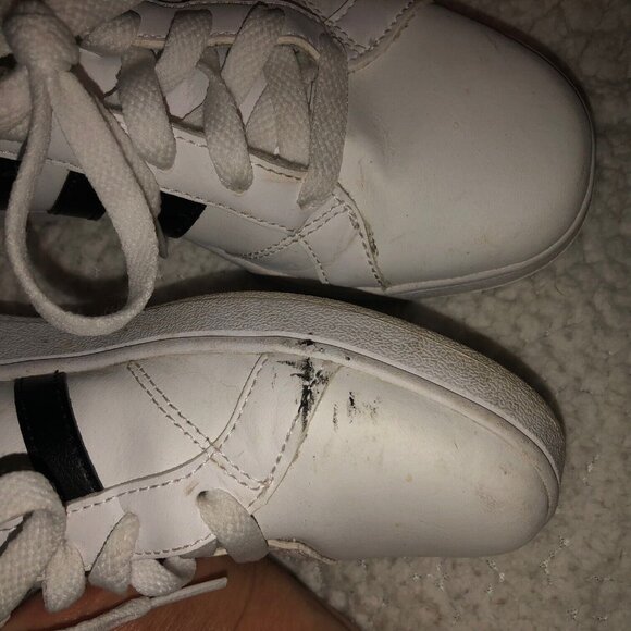 Adidas Neo Baseline K Casual Shoes AW4299 White 3 Stripe Sneakers Youth Sz 5 - Picture 3 of 8